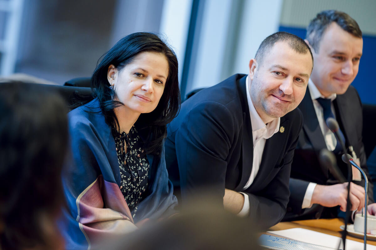 Parlamentarische Delegation aus Moldau zu Gast im Rechtsausschuss unter Leitung der Vorsitzenden Elisabeth Winkelmeier-Becker, CDU/CSU, MdB. Winkelmeier-Becker, Elisabeth Parlamentarische Delegation aus Moldau zu Gast im Rechtsausschuss unter Leitung der Vorsitzenden Elisabeth Winkelmeier-Becker, CDU/CSU, MdB.