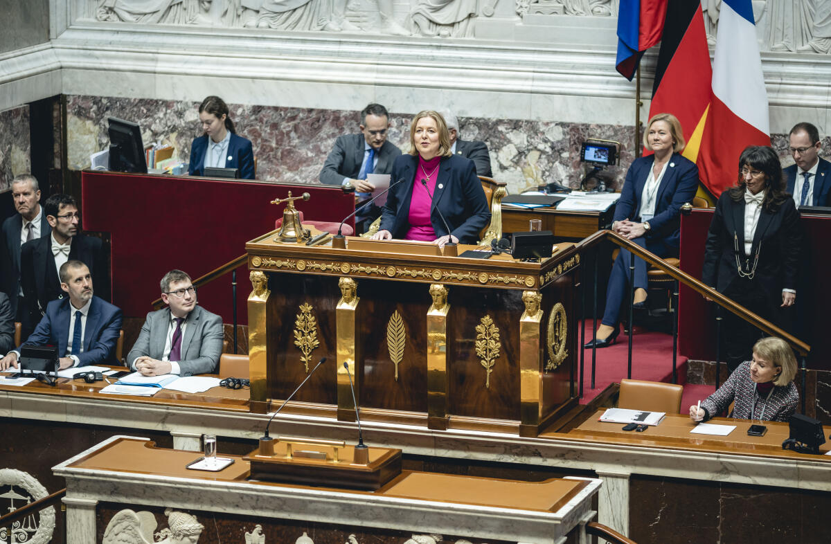Bundestagspräsidentin Bärbel Bas, SPD, MdB, während der Arbeitssitzung der Assemblée nationale und des Deutschen Bundestages im Rahmen der Feierlichkeiten des 60. Jubiläum der Unterzeichnung des Élysée-Vertrages in der Assemblée nationale in Paris in der Funktion der Sitzungsleitung. Bas, Bärbel Bundestagspräsidentin Bärbel Bas, SPD, MdB, während der Arbeitssitzung der Assemblée nationale und des Deutschen Bundestages im Rahmen der Feierlichkeiten des 60. Jubiläum der Unterzeichnung des Élysée-Vertrages in der Assemblée nationale in Paris in der Funktion der Sitzungsleitung.