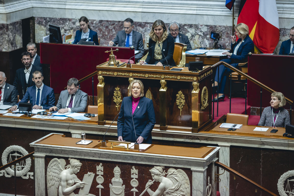 Bundestagspräsidentin Bärbel Bas, SPD, MdB, bei ihrer Rede während der Arbeitssitzung der Assemblée nationale und des Deutschen Bundestages im Rahmen der Feierlichkeiten des 60. Jubiläum der Unterzeichnung des Élysée-Vertrages in der Assemblée nationale in Paris während der Sitzungsleitung von Yaël Braun-Pivet, Präsidentin der Nationalversammlung.; Bas, Bärbel Bundestagspräsidentin Bärbel Bas, SPD, MdB, bei ihrer Rede während der Arbeitssitzung der Assemblée nationale und des Deutschen Bundestages im Rahmen der Feierlichkeiten des 60. Jubiläum der Unterzeichnung des Élysée-Vertrages in der Assemblée nationale in Paris während der Sitzungsleitung von Yaël Braun-Pivet, Präsidentin der Nationalversammlung.;