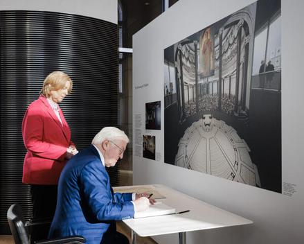 Bas, Bärbel; Steinmeier, Frank-Walter Reichstagsgebäude, Abgeordnetenlobby