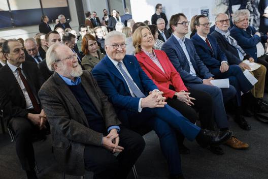Bas, Bärbel; Steinmeier, Frank-Walter; Thierse, Wolfgang Reichstagsgebäude, Abgeordnetenlobby