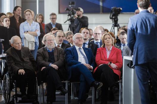 Bas, Bärbel; Steinmeier, Frank-Walter; Thierse, Wolfgang; Schäuble, Wolfgang Reichstagsgebäude, Abgeordnetenlobby