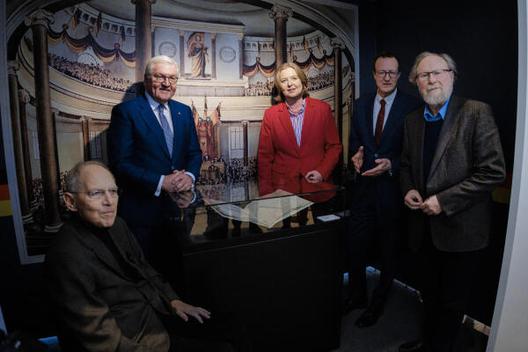 Bas, Bärbel; Steinmeier, Frank-Walter; Thierse, Wolfgang; Schäuble, Wolfgang Reichstagsgebäude, Abgeordnetenlobby