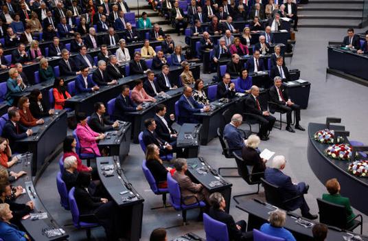  Reichstagsgebäude, Plenarsaal