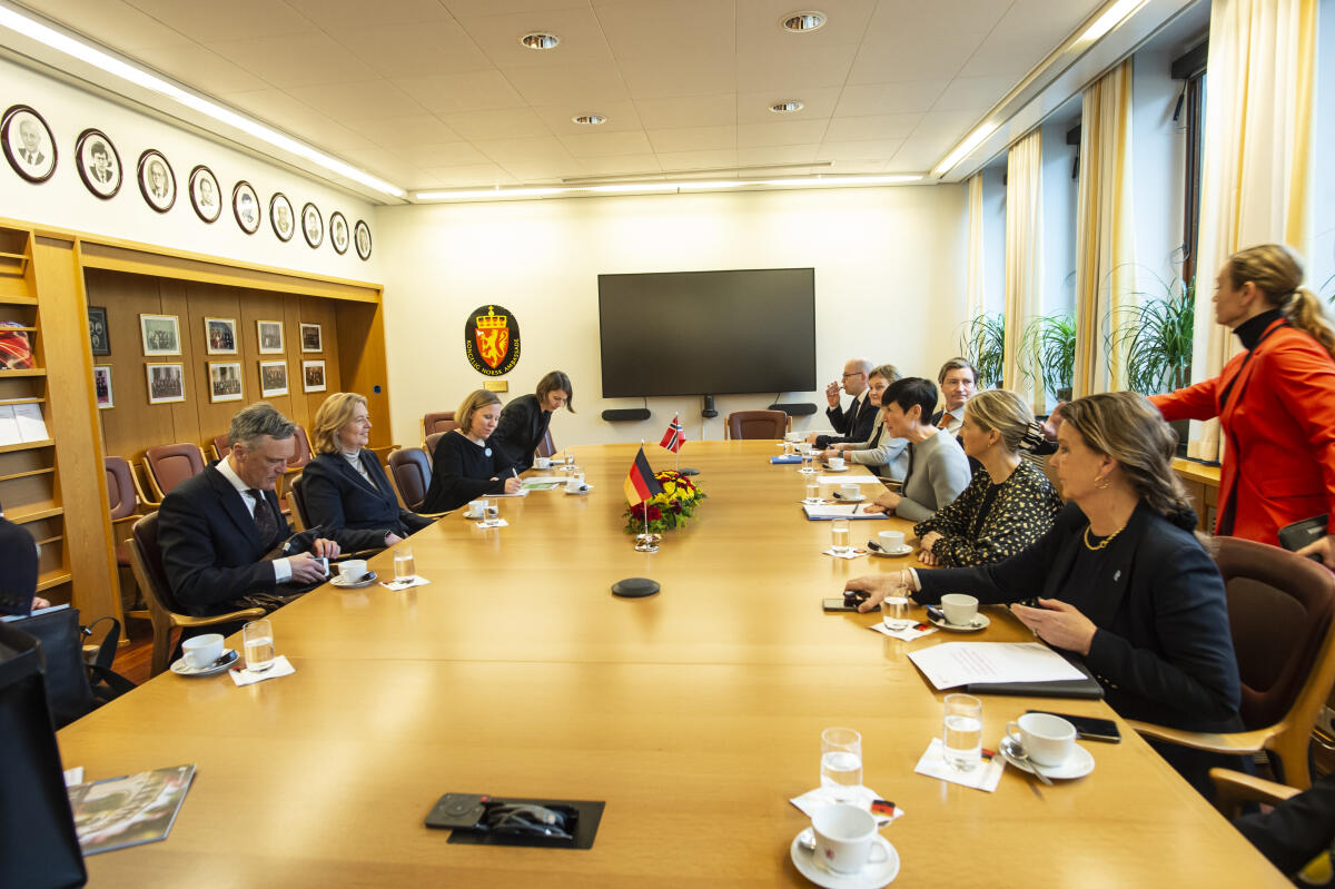 Bundestagspräsidentin Bärbel Bas, SPD, MdB, besucht Norwegen und Finnland. Hier Blick in den Raum beim Gespräch mit dem norwegischen Ausschusses für Auswärtige Angelegenheiten. Bas, Bärbel Bundestagspräsidentin Bärbel Bas, SPD, MdB, besucht Norwegen und Finnland. Hier Blick in den Raum beim Gespräch mit dem norwegischen Ausschusses für Auswärtige Angelegenheiten.