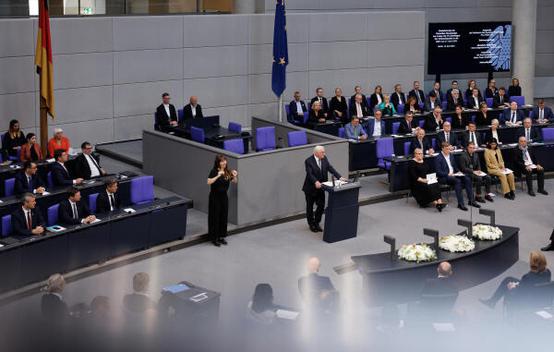 Steinmeier, Frank-Walter Reichstagsgebäude, Plenarsaal