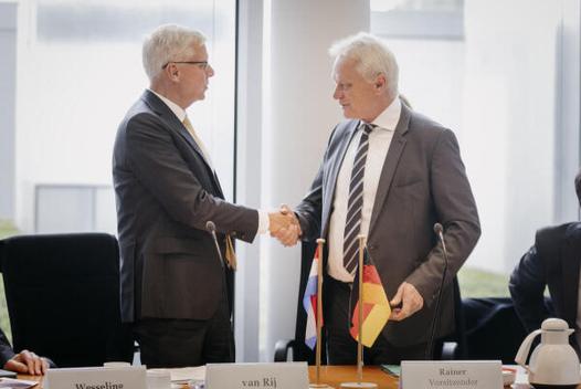 Rainer, Alois Paul-Löbe-Haus, Sitzungssaal