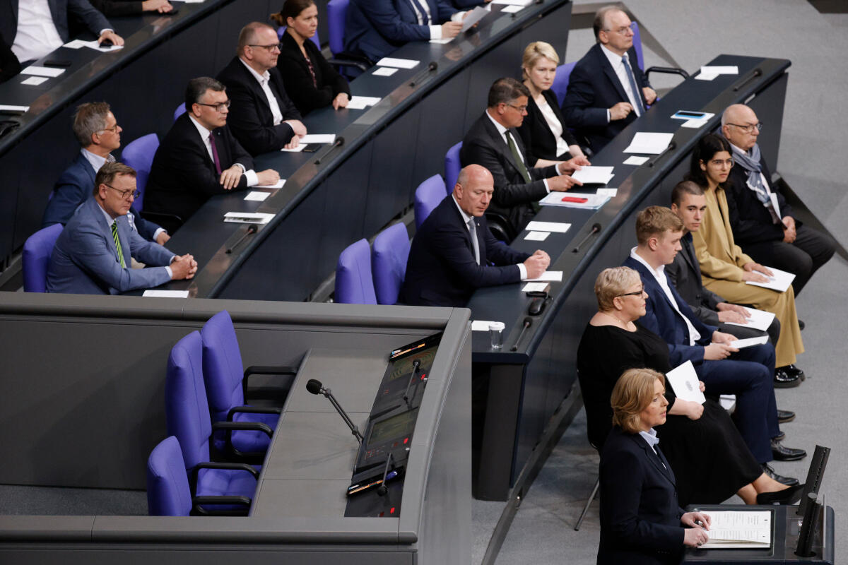 Bas, Bärbel Der Deutsche Bundestag erinnert in einer Parlamentarischen Gedenkstunde aus Anlass des 70. Jahrestages an den Volksaufstand in der DDR vom 17. Juni 1953. Hier Bundestagspräsidentin Bärbel Bas (unten rechts), SPD, MdB, während der Ansprache mit Blick auf die Bundesratsbank.