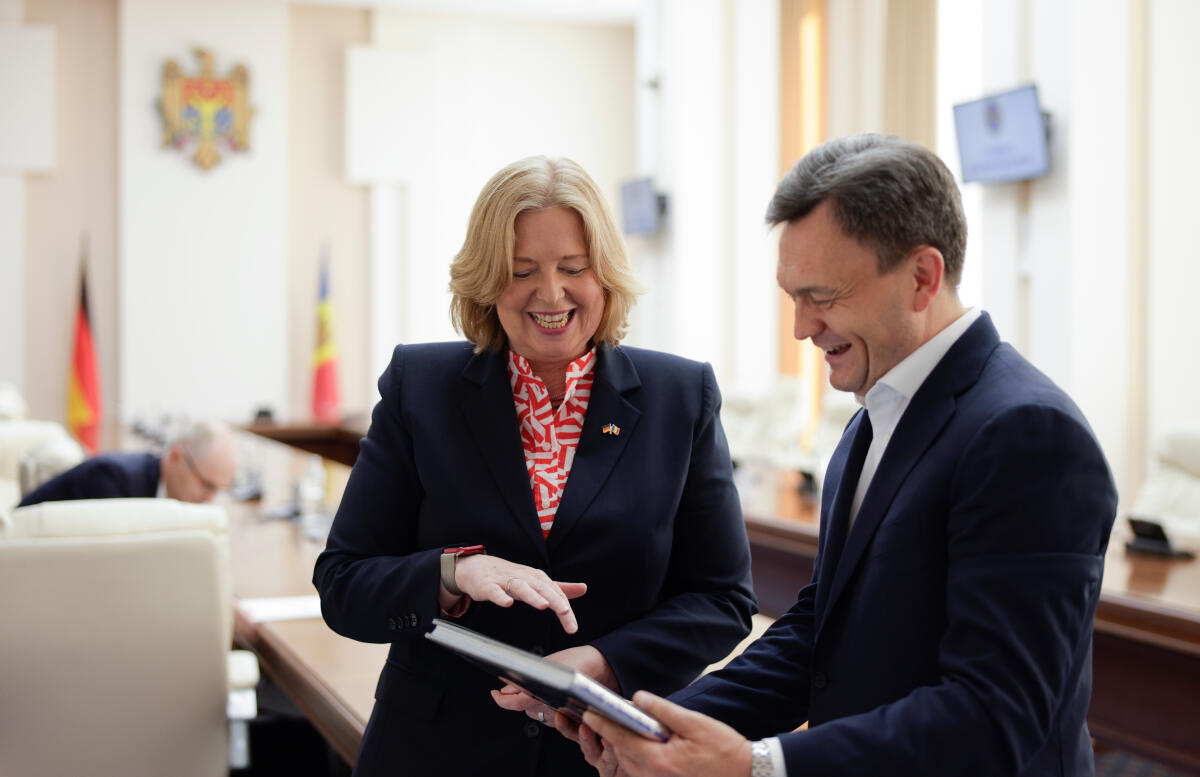 Bundestagspräsidentin Bärbel Bas, SPD, MdB, reist nach Riga (Lettland), Georgien und in die Republik Moldau. Hier Gespräch mit dem Ministerpräsidenten der Republik Moldau, Dorin Recean. Bas, Bärbel; Recean, Dorin Bundestagspräsidentin Bärbel Bas, SPD, MdB, reist nach Riga (Lettland), Georgien und in die Republik Moldau. Hier Gespräch mit dem Ministerpräsidenten der Republik Moldau, Dorin Recean.