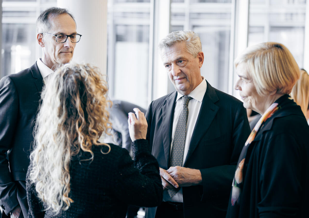 Filippo Grandi (2vr), Hoher Flüchtlingskommissar der Vereinten Nationen zu Gast im Ausschuss für Menschenrechte und humanitäre Hilfe unter Leitung der Vorsitzenden Renata Alt, FDP, MdB. Filippo Grandi (2vr), Hoher Flüchtlingskommissar der Vereinten Nationen zu Gast im Ausschuss für Menschenrechte und humanitäre Hilfe unter Leitung der Vorsitzenden Renata Alt, FDP, MdB.