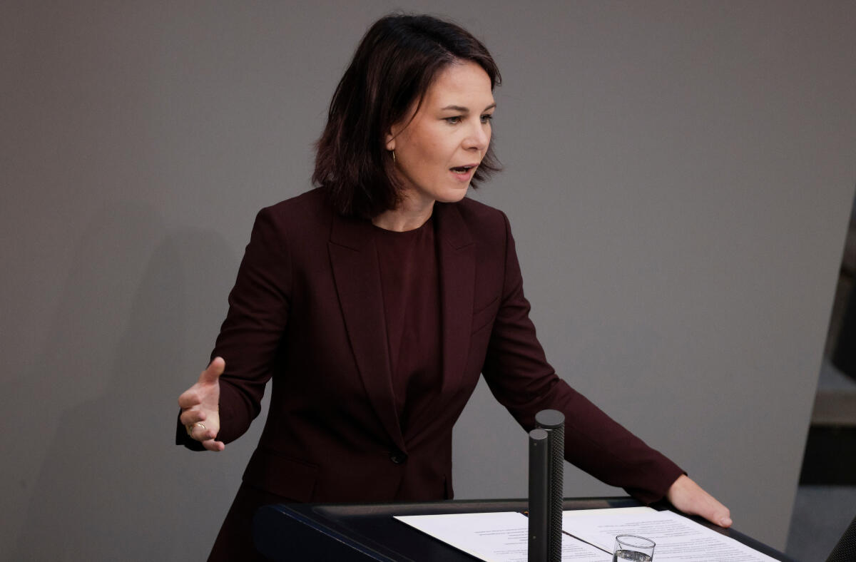 Bundesaußenministerin Annalena Baerbock, Bündnis 90/ Die Grünen, MdB, hält eine Rede zu Top 7 "China-Strategie der Bundesregierung". Baerbock, Annalena Bundesaußenministerin Annalena Baerbock, Bündnis 90/ Die Grünen, MdB, hält eine Rede zu Top 7 "China-Strategie der Bundesregierung".