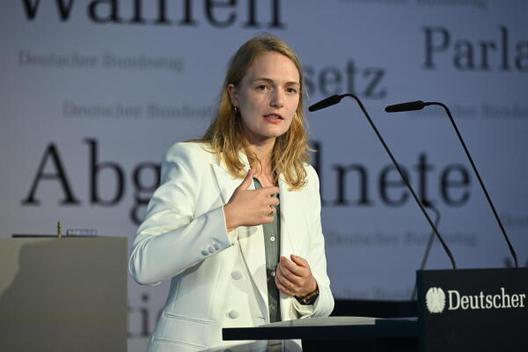 Schröder, Ria Keine Bundestagsliegenschaft