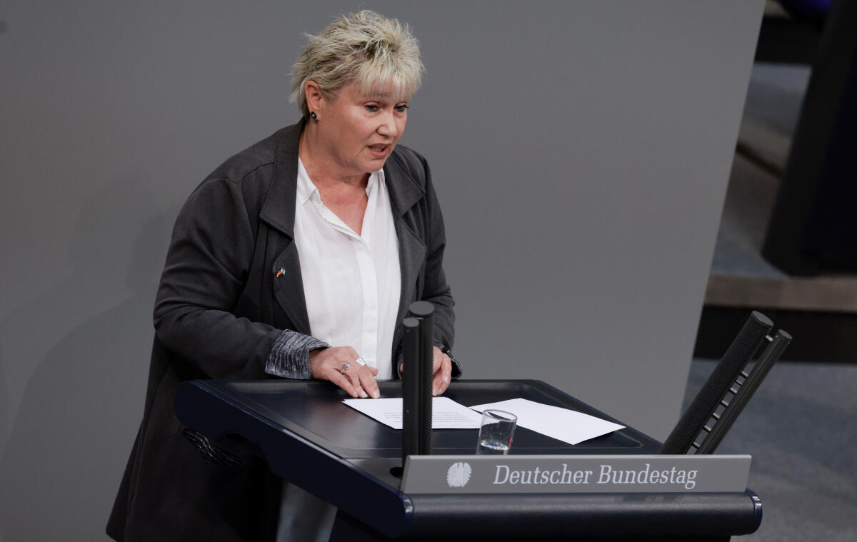 Heinrich, Gabriela Gabriela Heinrich, SPD, MdB, Rede in der 128. Sitzung, ZP 6, zum Thema: Regierungserklärung zur Lage in Israel.