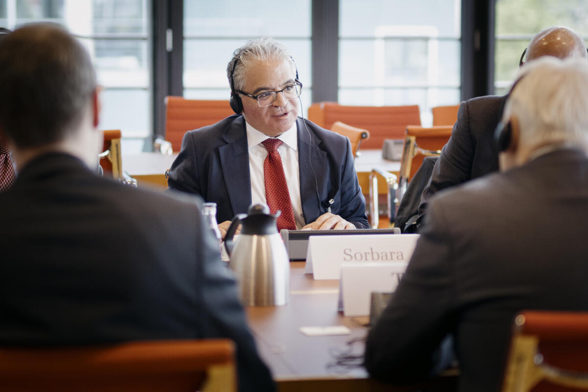 Mitglied des kanadischen Unterhauses und Vorsitzender der Parlamentariergruppe Kanada-Europa (CAEU), Francesco Sorbara (im Bild), zu Gast im Ausschuss für die Angelegenheiten der Europäischen Union. Mitglied des kanadischen Unterhauses und Vorsitzender der Parlamentariergruppe Kanada-Europa (CAEU), Francesco Sorbara (im Bild), zu Gast im Ausschuss für die Angelegenheiten der Europäischen Union.