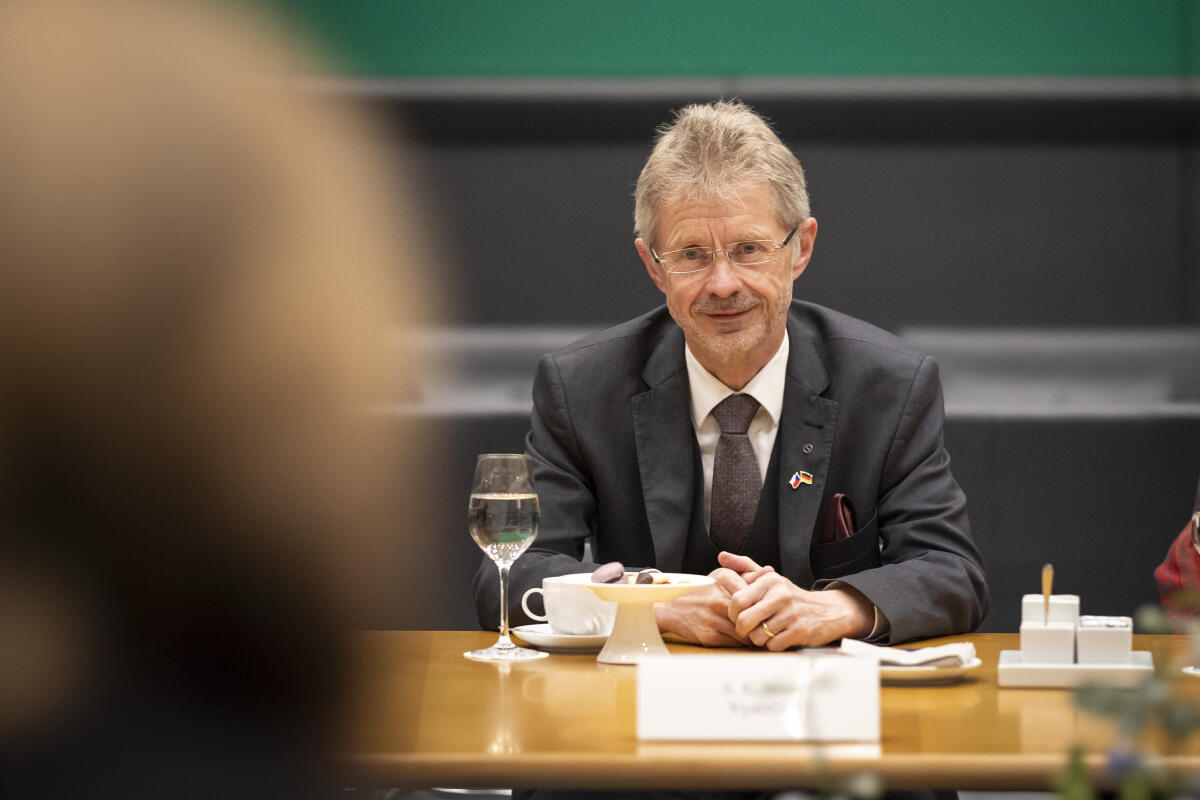 Bundestagspräsidentin Bärbel Bas, SPD, MdB, empfängt den Senatspräsidenten der Tschechischen Republik, Miloš Vystrčil (im Bild), zu einem Gespräch. Bundestagspräsidentin Bärbel Bas, SPD, MdB, empfängt den Senatspräsidenten der Tschechischen Republik, Miloš Vystrčil (im Bild), zu einem Gespräch.