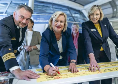 Högl, Eva Reichstagsgebäude, Fraktionsebene