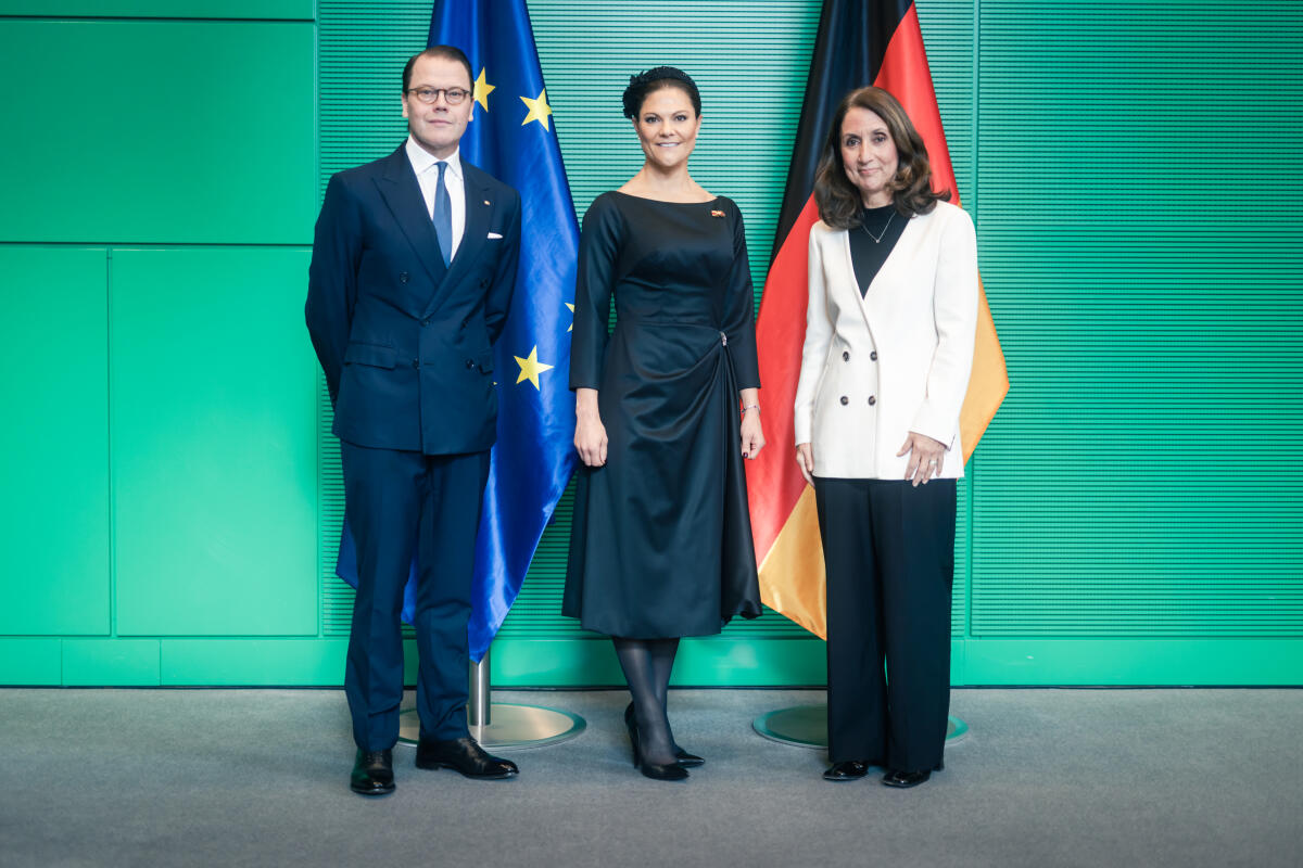Bundestagsvizepräsidentin Aydan Özoguz, SPD, MdB, empfängt die Kronprinzessin Viktoria von Schweden zu einem Gespräch. Özoğuz, Aydan Bundestagsvizepräsidentin Aydan Özoguz, SPD, MdB, empfängt die Kronprinzessin Viktoria von Schweden zu einem Gespräch.