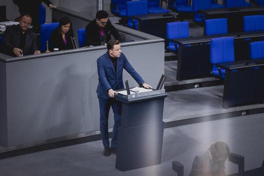 Ahmetovic, Adis Reichstagsgebäude, Plenarsaal