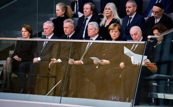 Gauck, Joachim; Büdenbender, Elke; Merkel, Angela Reichstagsgebäude, Plenarsaal