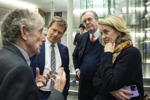 Alexander, Paul; Lutz, Richard; Leibinger, Regine Paul-Löbe-Haus, Innenansicht