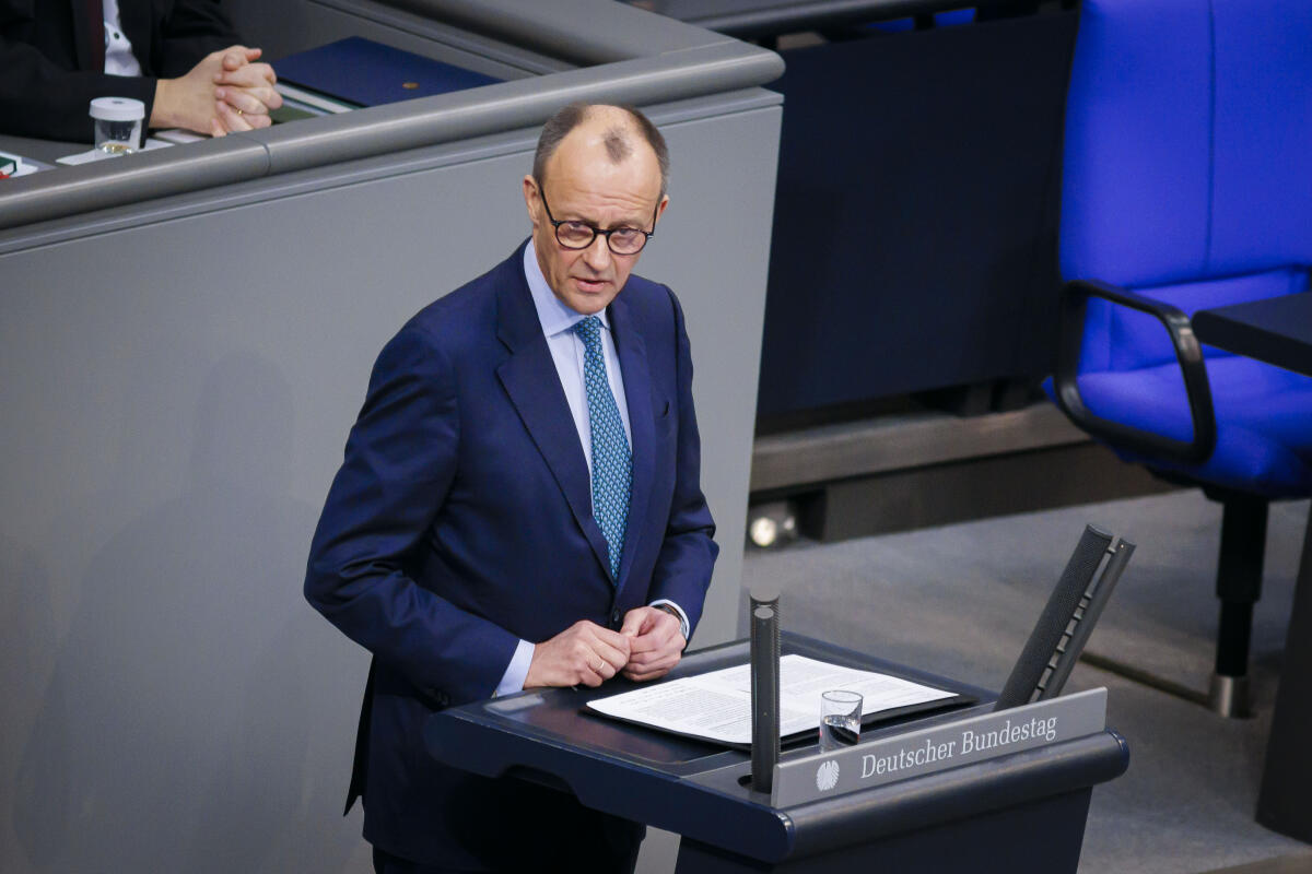 Friedrich Merz, CDU/CSU, MdB, aufgenommen bei der Generalaussprache im Bundestag in Berlin, 31.01.2024. Merz, Friedrich Friedrich Merz, CDU/CSU, MdB, aufgenommen bei der Generalaussprache im Bundestag in Berlin, 31.01.2024.