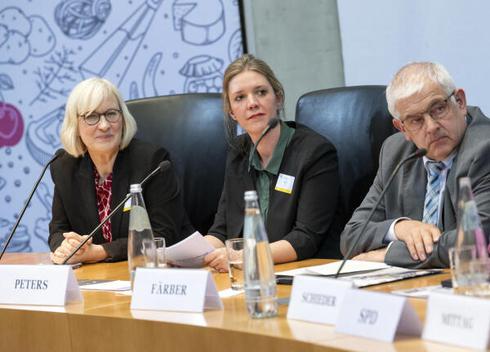 von Blanckenburg, Christine; Peters, Jana; Färber, Hermann Marie-Elisabeth-Lüders-Haus, Anhörungssaal