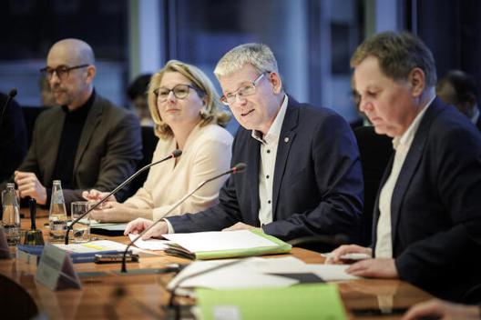 Kleebank, Helmut; Schulze, Svenja Paul-Löbe-Haus, Sitzungssaal