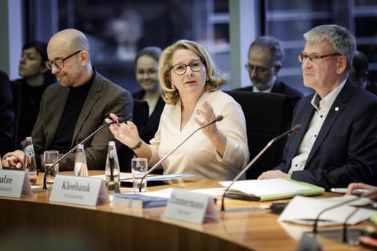 Kleebank, Helmut; Schulze, Svenja Paul-Löbe-Haus, Sitzungssaal