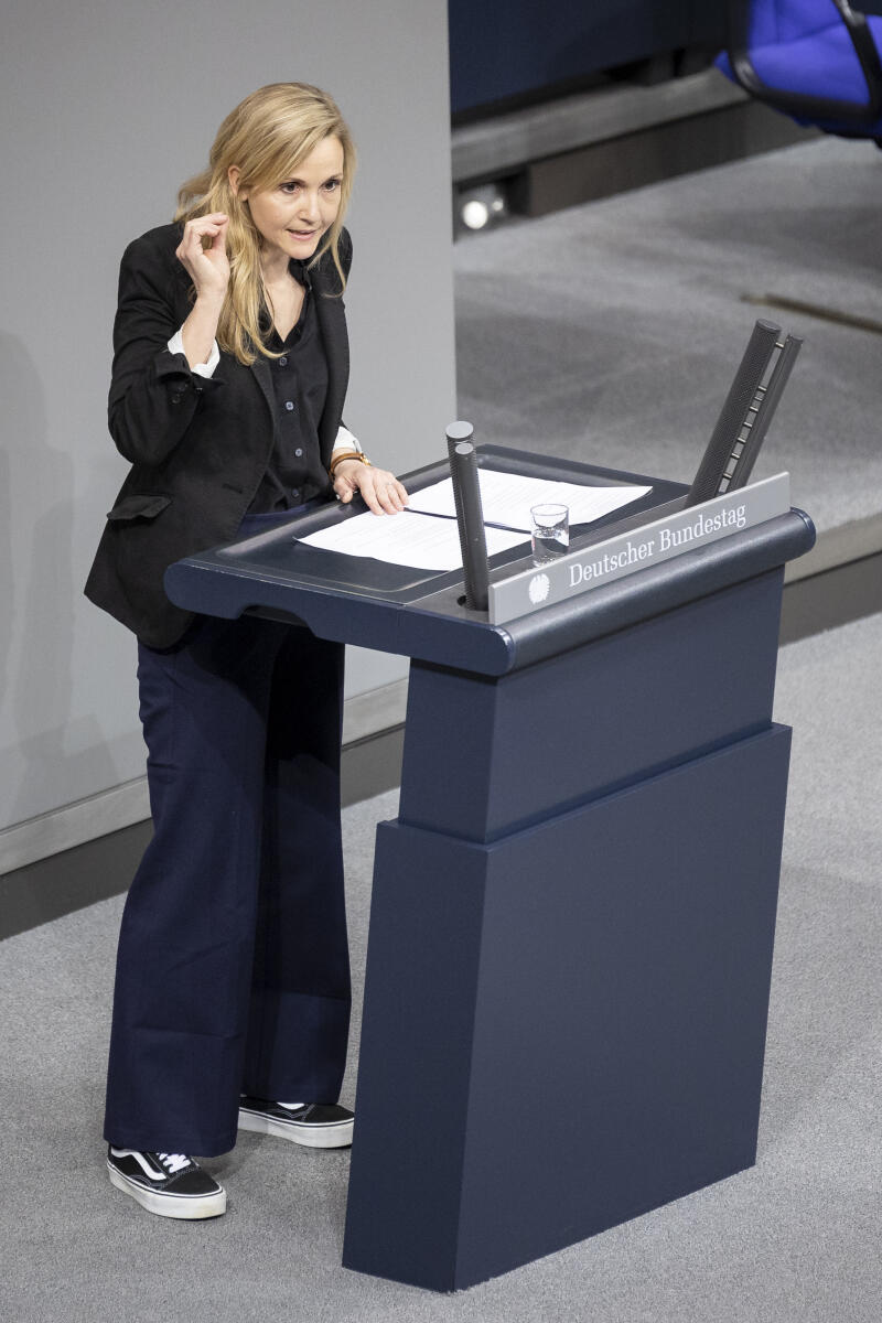 Krumwiede-Steiner, Franziska Franziska Krumwiede-Steiner, Bündnis 90/Die Grünen, MdB, hält eine Rede zum Tagesordnungspunkt 14 "Flexibilisierung der Arbeitszeit" im Plenum.