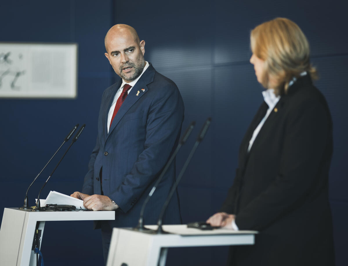 Bundestagspräsidentin Bärbel Bas, SPD, MdB, empfängt den Präsidenten der Knesset des Staates Israel, Amir Ohana (im Bild). Hier während der Pressestatements. Bas, Bärbel Bundestagspräsidentin Bärbel Bas, SPD, MdB, empfängt den Präsidenten der Knesset des Staates Israel, Amir Ohana (im Bild). Hier während der Pressestatements.