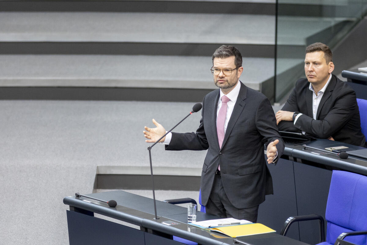 Buschmann, Marco Marco Buschmann (FDP), Bundesminister der Justiz, aufgenommen während der Regierungsbefragung, in Berlin, 24.04.2024.