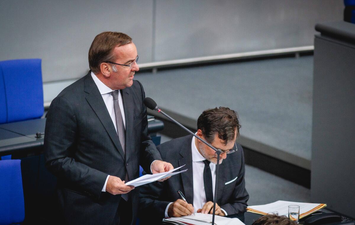 Boris Pistorius, Bundesminister der Verteidigung, während Regierungsbefragung bei der 171. Bundestagssitzung in Berlin, 05.06.2024. Pistorius, Boris Boris Pistorius, Bundesminister der Verteidigung, während Regierungsbefragung bei der 171. Bundestagssitzung in Berlin, 05.06.2024.
