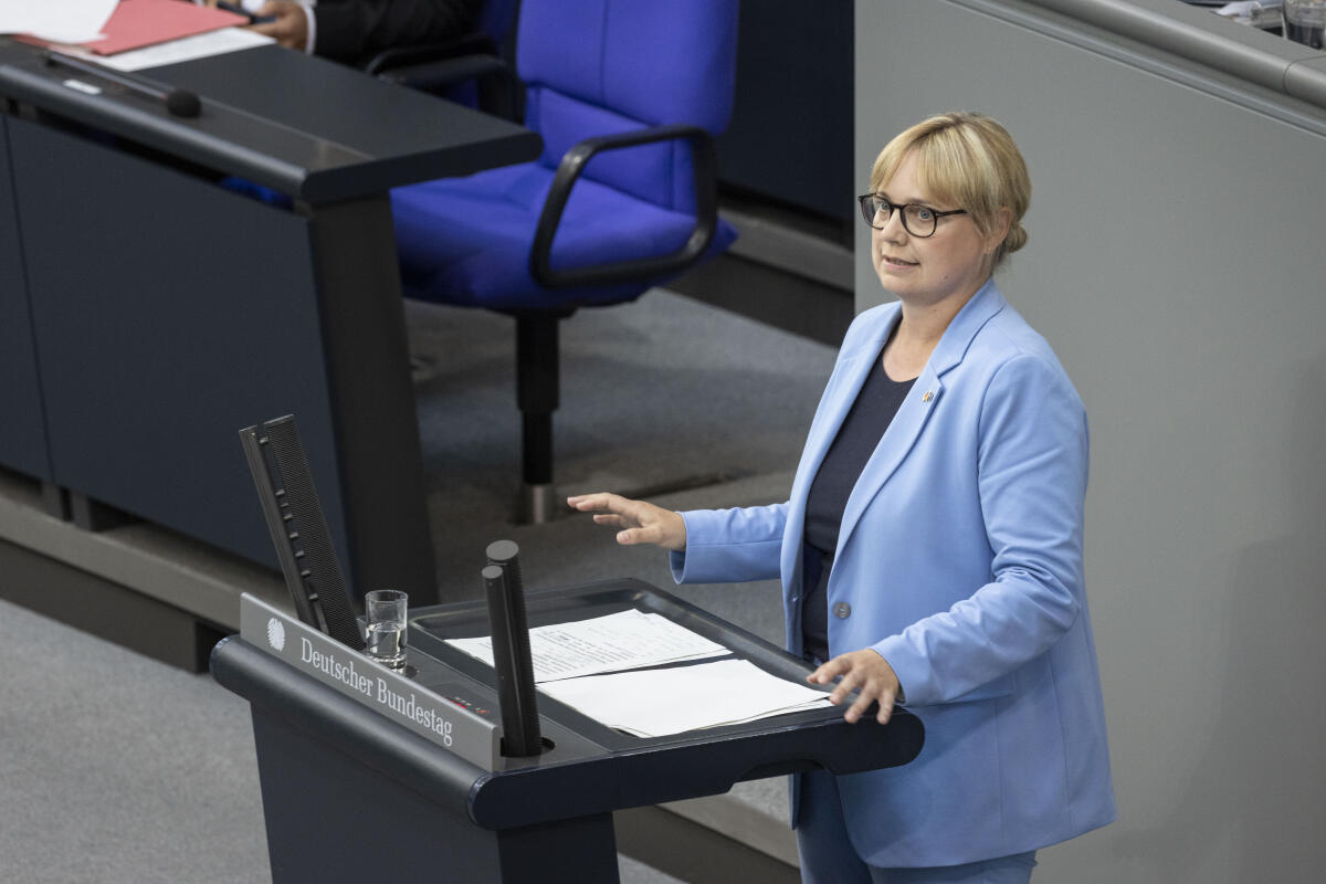 Völlers, Marja-Liisa Marja-Liisa Völlers, SPD, MdB, während einer Rede in der Debatte zur Regierungserklärung: Europäischer Rat und NATO-Gipfel, 26.06.2024.