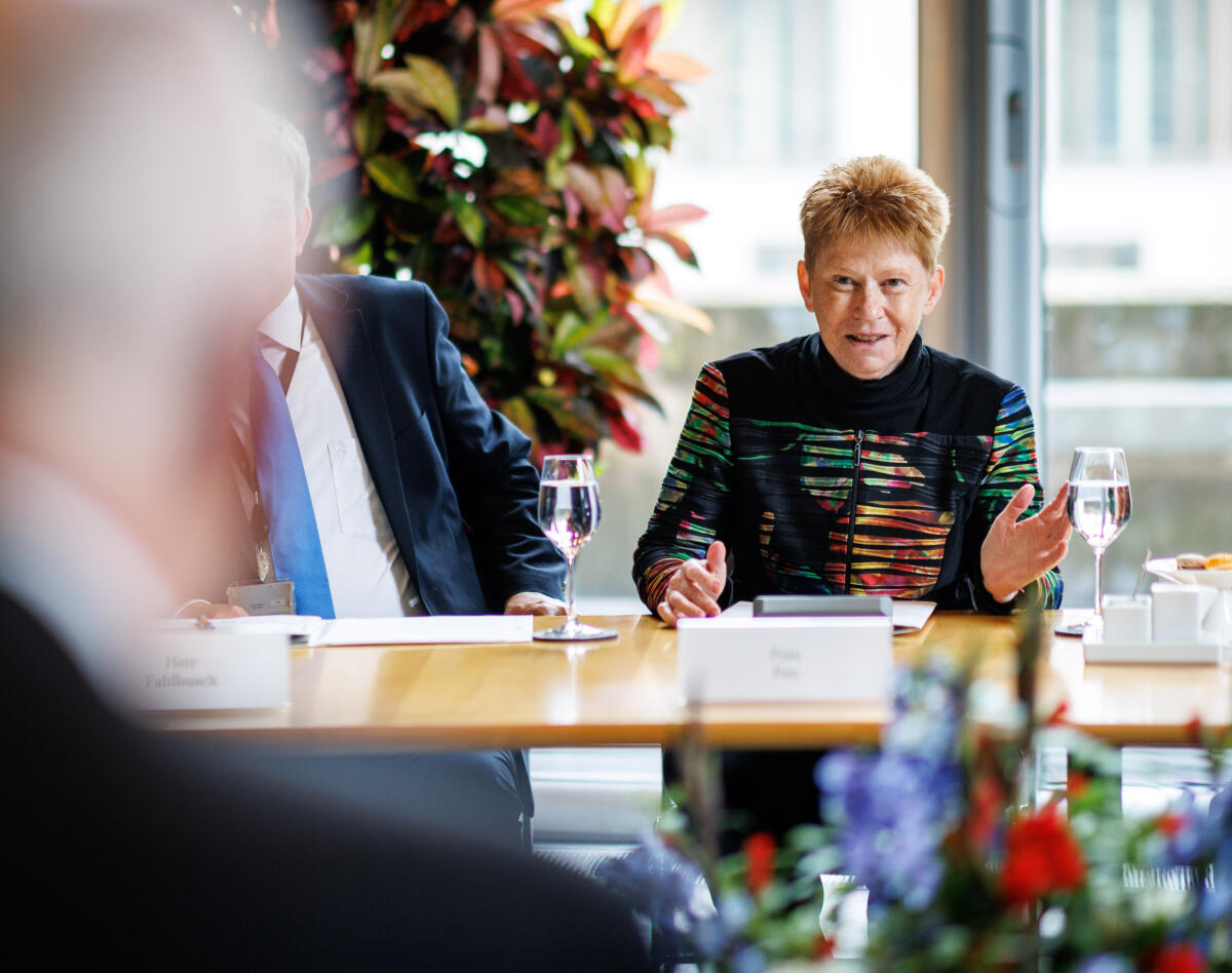 Bundestagsvizepräsidentin Petra Pau, Gruppe Die Linke, MdB, empfängt den Vorsitzenden der Ersten Kammer der Niederlande, Prof. Dr. Jan Anthonie Bruijn, zu einem Gespräch in Berlin, 14.06.2024. Pau, Petra Bundestagsvizepräsidentin Petra Pau, Gruppe Die Linke, MdB, empfängt den Vorsitzenden der Ersten Kammer der Niederlande, Prof. Dr. Jan Anthonie Bruijn, zu einem Gespräch in Berlin, 14.06.2024.