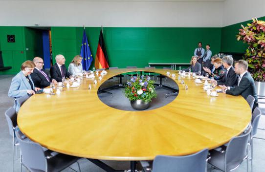 Pau, Petra Reichstagsgebäude, Empfangsraum