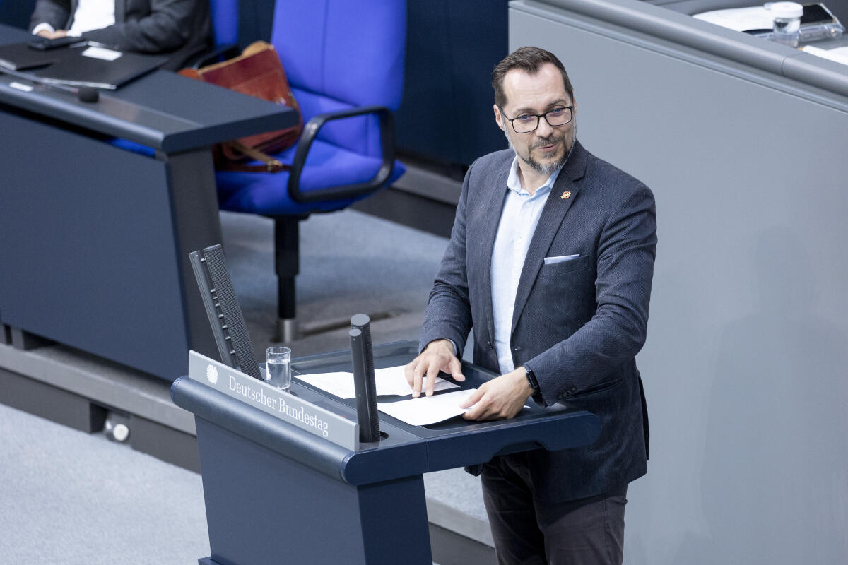 Bergt, Bengt Bengt Bergt, SPD, MdB, hält eine Rede zu TOP 31 "Rahmenbedingungen für den Wasserstoffhochlauf" im Plenum.