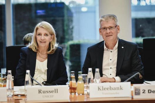 Kleebank, Helmut Paul-Löbe-Haus, Sitzungssaal