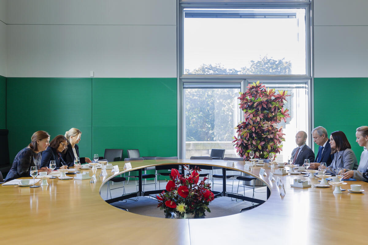 Magwas, Yvonne Bundestagsvizepräsidentin Yvonne Magwas, CDU/CSU, MdB, empfängt Swetlana Tichanowskaja zu einem Gespräch, in Berlin, 15.10.2024. 