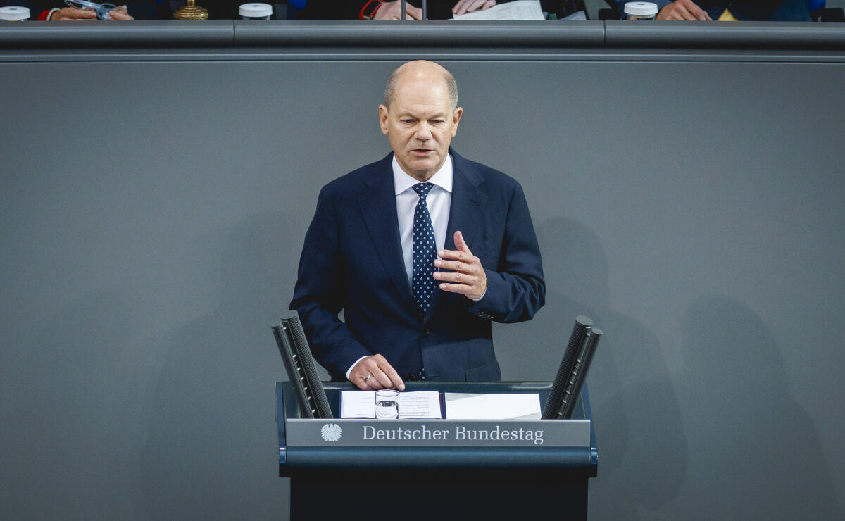 Scholz, Olaf Olaf Scholz, Bundeskanzler, gibt eine Regierungserklärung zum Europäischen Rat ab. Aufgenommen in Berlin, 16.10.2024.