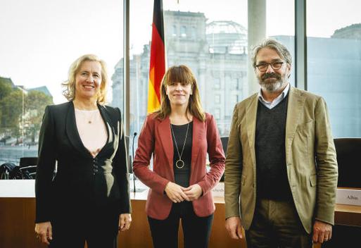 Reuschenbach, Julia; Detjen, Stephan; Albin, Silke Marie-Elisabeth-Lüders-Haus, Bibliothek
