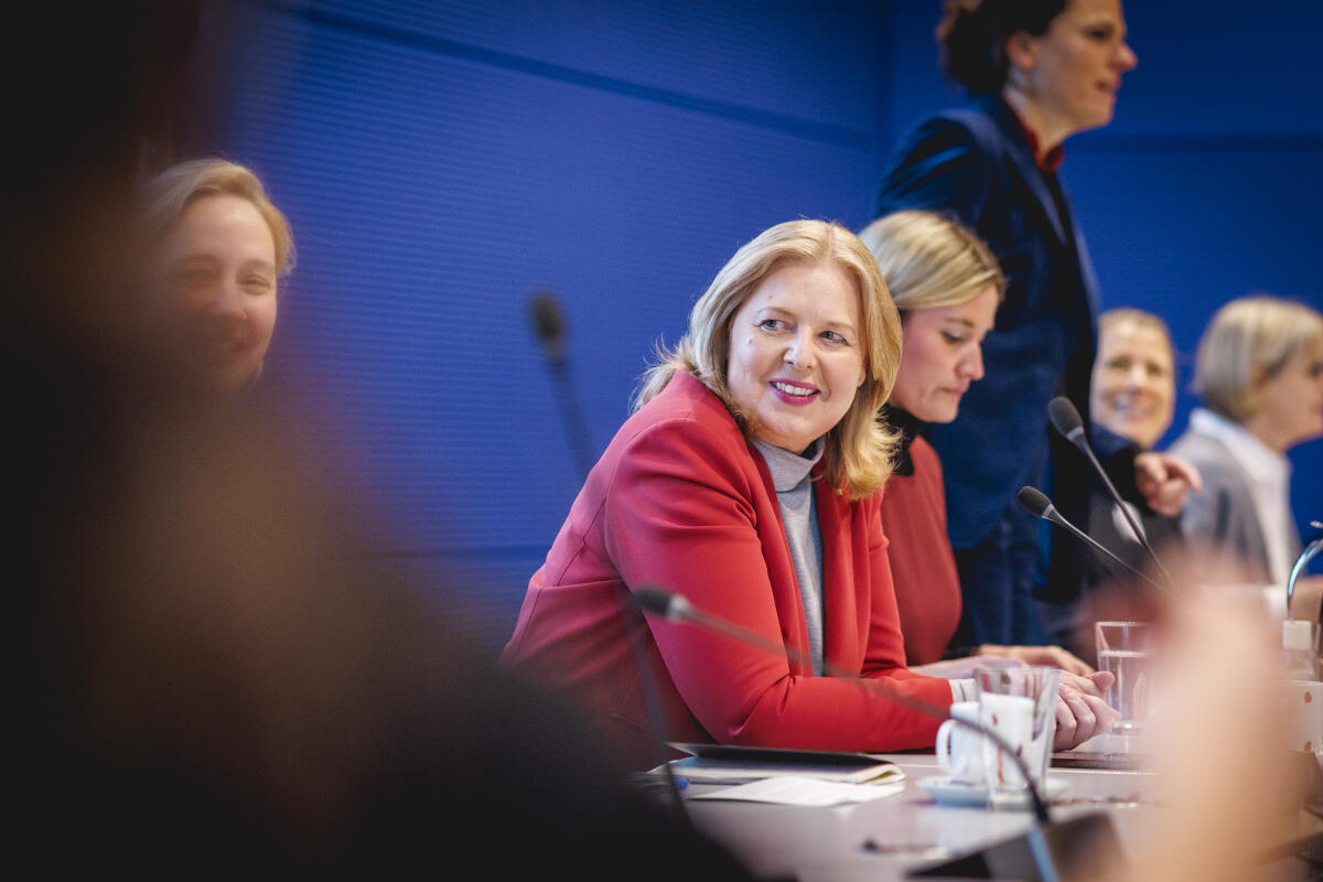 Bas, Bärbel Bundestagspräsidentin Baerbel Bas, SPD, MdB, empfängt das Netzwerk "Frauen machen Bund" zu einem Gespräch in Berlin, 06.11.2024.