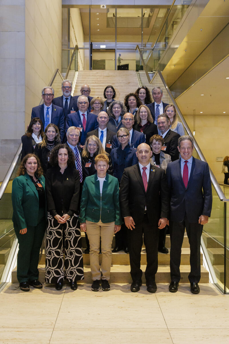 Petra Pau, Vizepräsidentin des Deutschen Bundestages empfängt eine Delegation der Anti-Defamation-League unter der Leitung von Jonathan Greenblatt (CEO und Nationaler Direktor) und Ben Sax (Vorsitzender des ADL-Vorstandes) zu einem Gespräch. in Berlin, 11.11.2024. Pau, Petra Petra Pau, Vizepräsidentin des Deutschen Bundestages empfängt eine Delegation der Anti-Defamation-League unter der Leitung von Jonathan Greenblatt (CEO und Nationaler Direktor) und Ben Sax (Vorsitzender des ADL-Vorstandes) zu einem Gespräch. in Berlin, 11.11.2024.
