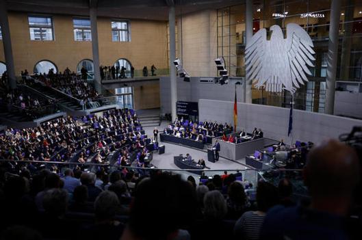 Scholz, Olaf; Merz, Friedrich Reichstagsgebäude, Plenarsaal