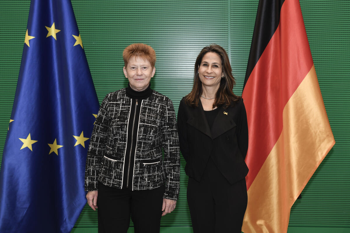  Bundestagsvizepräsidentin Petra Pau, Gruppe Die Linke, MdB empfängt Frau Orit Farkash Hacohen, Vizepräsidentin der Knesset des Staates Israel, und eine Delegation. 