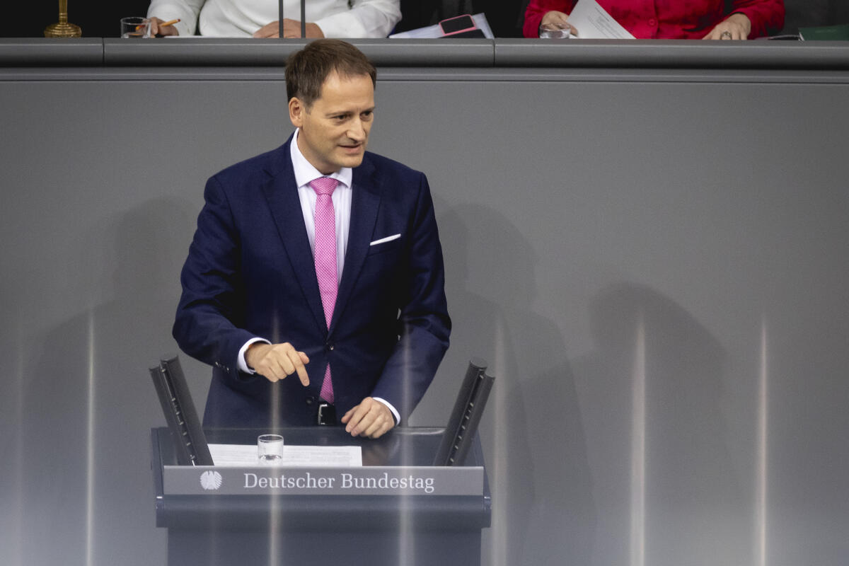 Höferlin, Manuel Manuel Höferlin, FDP, MdB, hält eine Rede zu ZP 9 "Entwurf eines Gesetzes über die Polizei beim Deutschen Bundestag (BundestagspolizeiG – BTPolG)" im Plenum.