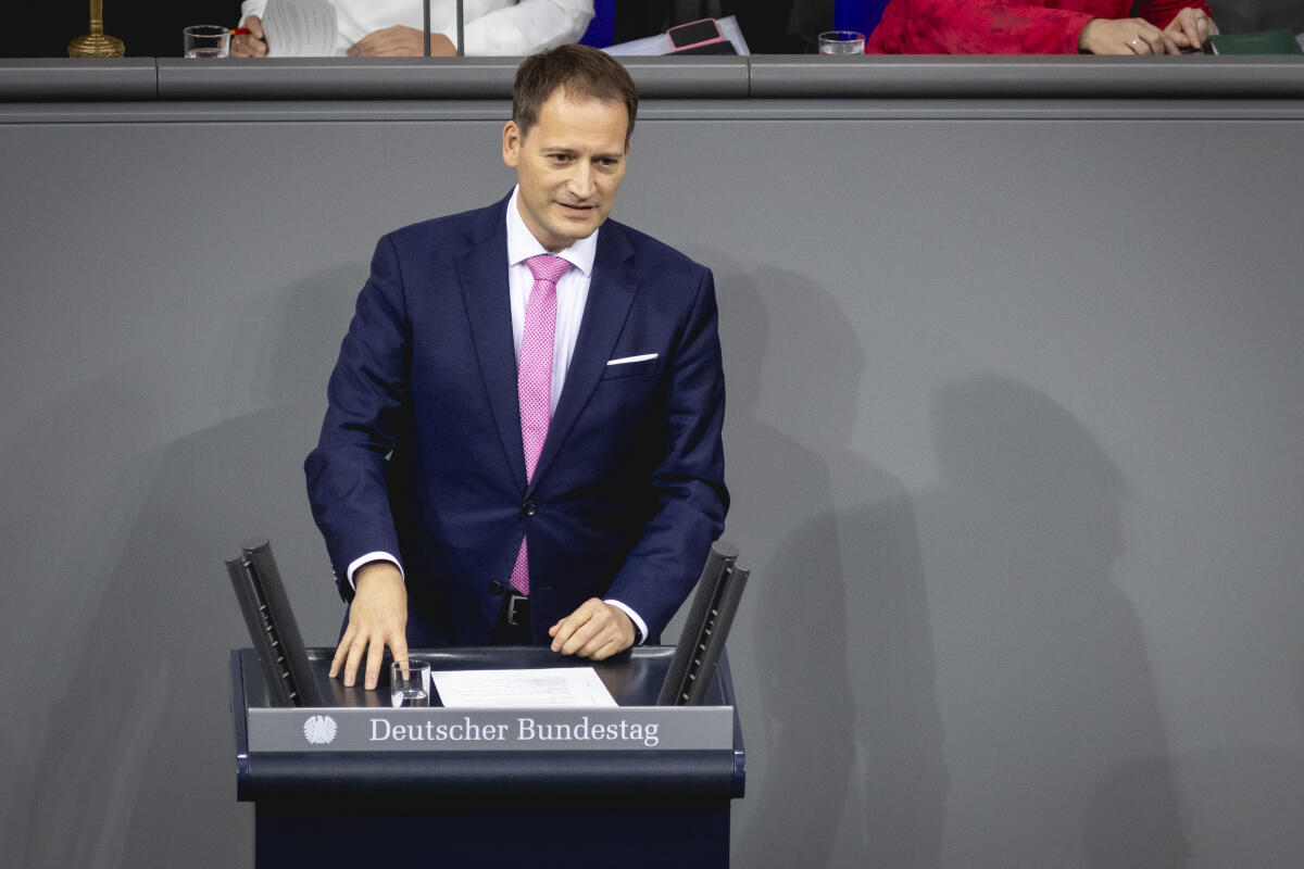 Höferlin, Manuel Manuel Höferlin, FDP, MdB, hält eine Rede zu ZP 9 "Entwurf eines Gesetzes über die Polizei beim Deutschen Bundestag (BundestagspolizeiG – BTPolG)" im Plenum.