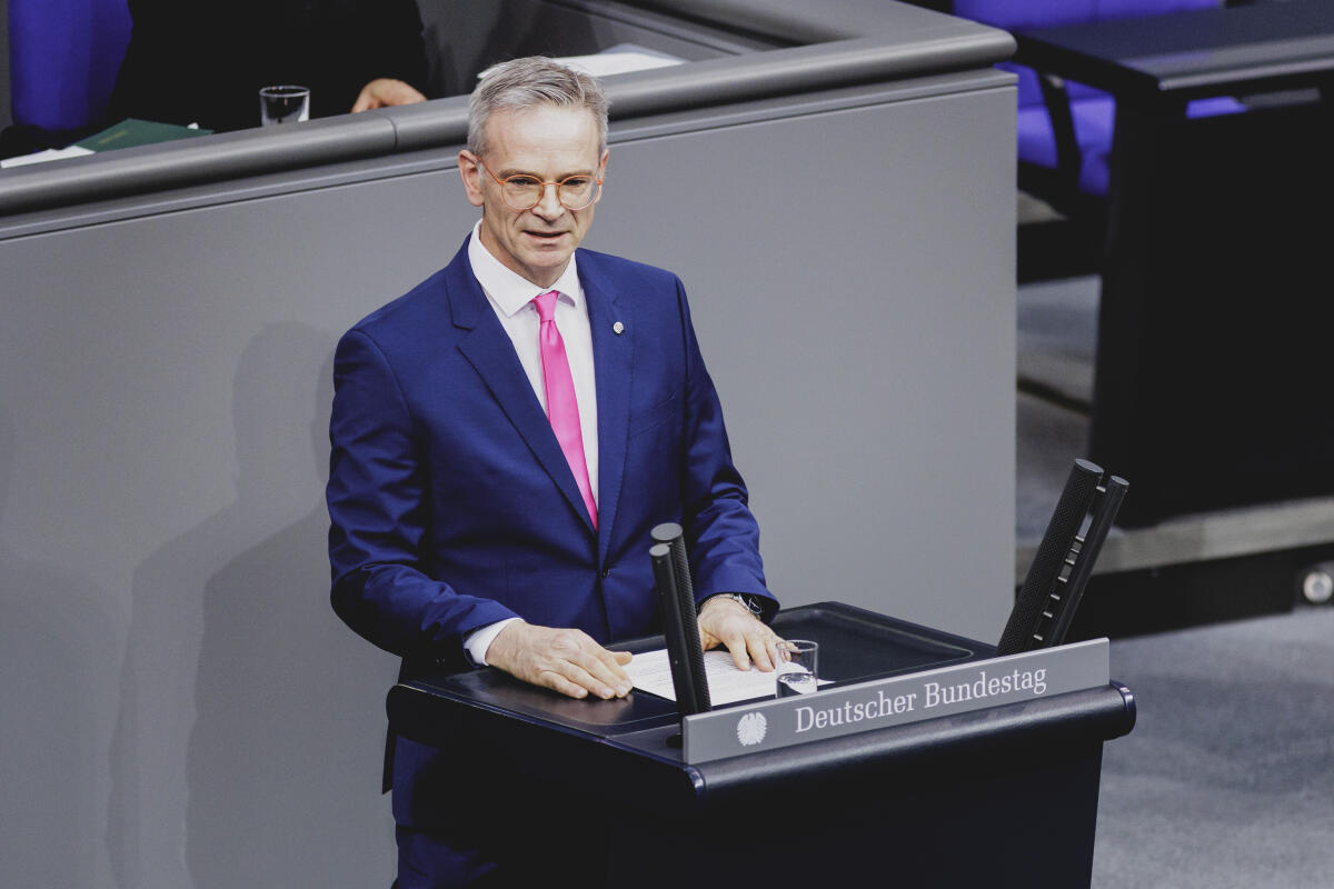 Reichel, Markus Dr. Markus Reichel, CDU/CSU, MdB, hält eine Rede zu TOP 22 "Arbeitszeitflexibilisierungsgesetz" im Plenum.