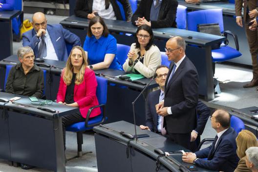 Merz, Friedrich; Haßelmann, Britta; Dröge, Katharina; Spahn, Jens Reichstagsgebäude, Plenarsaal