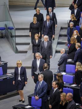 Klöckner, Julia; Steinmeier, Frank-Walter; Büdenbender, Elke; Harbarth, Stephan; Rehlinger, Anke; Merz, Friedrich Reichstagsgebäude, Plenarsaal