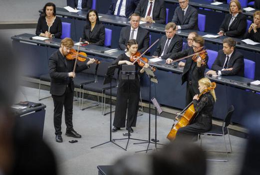  Reichstagsgebäude, Plenarsaal